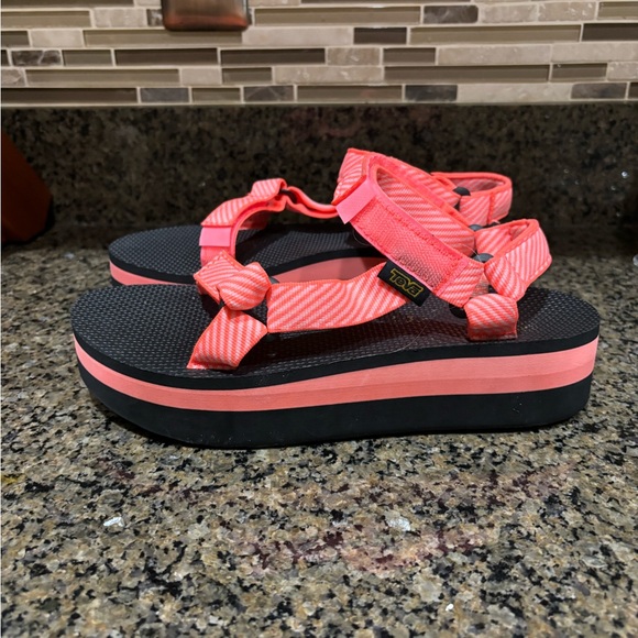 Teva platform sandals - Picture 1 of 7